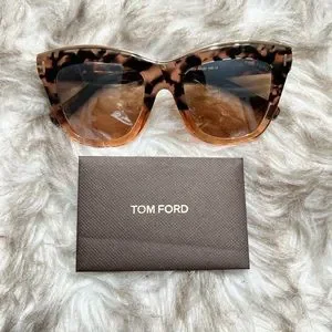 TOM FORD FT0685 JULIE SUNGLASSES - Havana fade to pink Tom Ford Julie FT0685 Sunglasses Female Fit Guide - YouTube main image 3